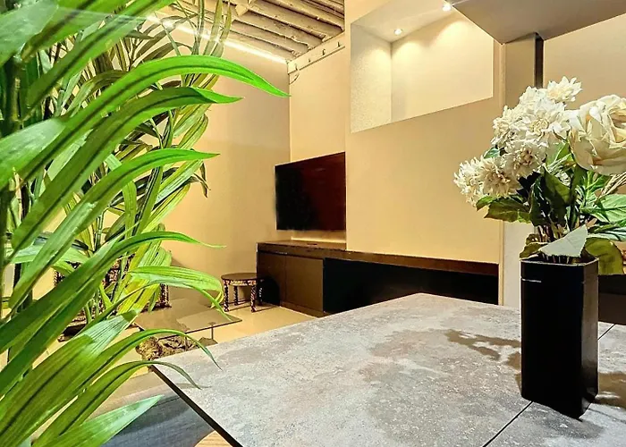 H&H Suite Santa Paula